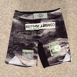 Reebok Men’s combat prime MMA training shorts size 32 NWOT